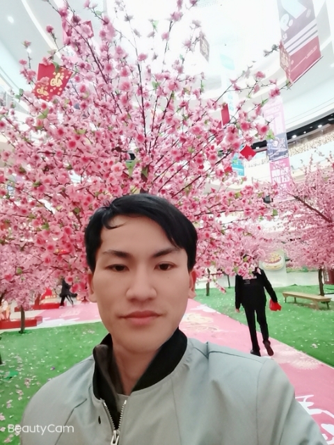 单身一人的第二张照片--玉林王婆说媒