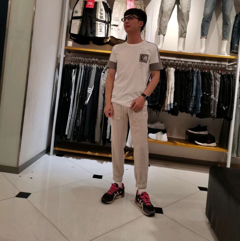 展昭的第四张照片--玉林王婆说媒